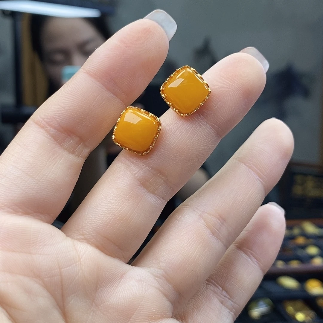 琥珀未镶嵌裸石成品