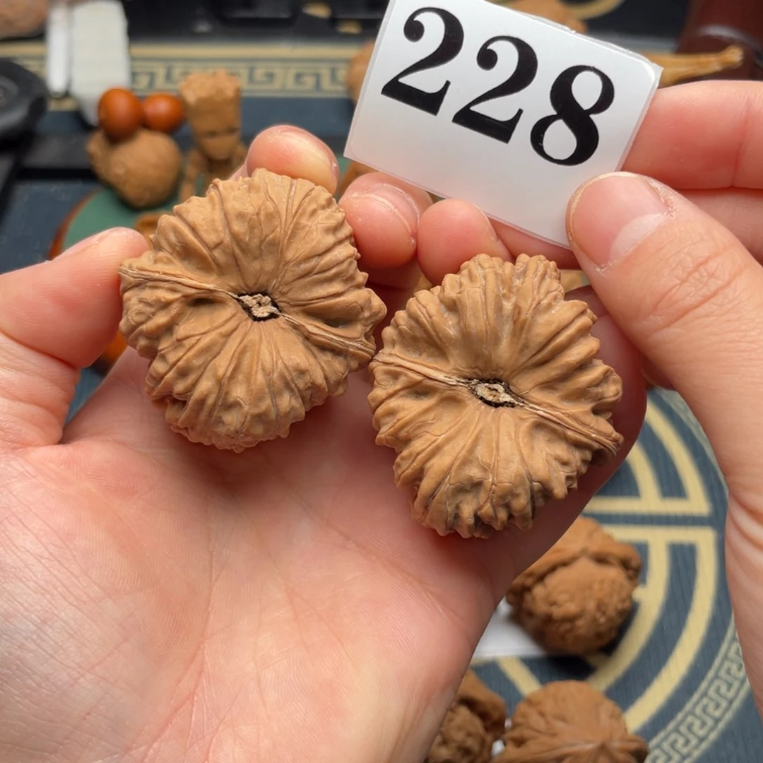 文玩核桃把件41全品凹底228号