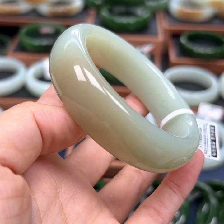 未镶嵌手镯和田玉5758