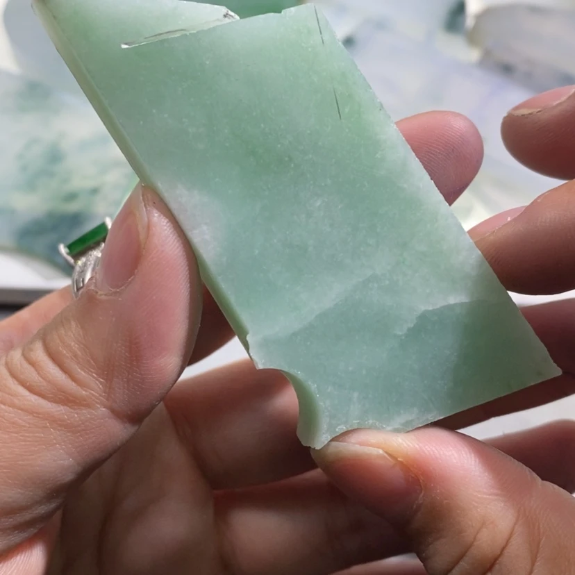 【闪购商品】翡翠挂件未镶嵌多*美