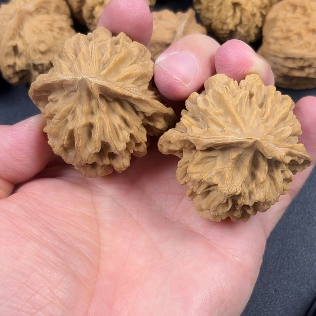 红***人吊坠文玩核桃帝王