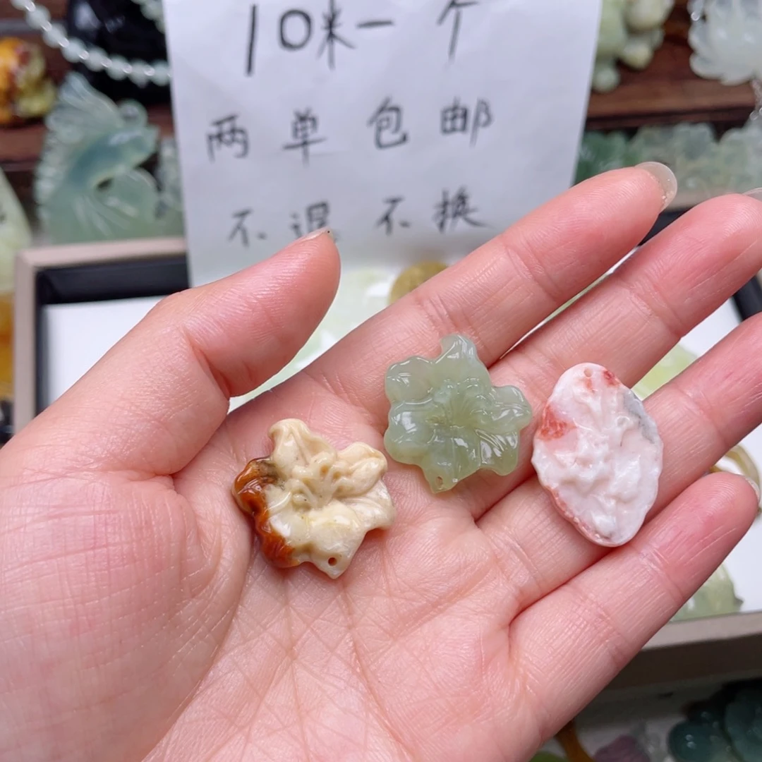 T***雨蛇纹石玉未镶嵌颈饰