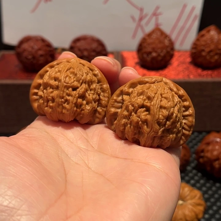 前***8吊坠文玩核桃白狮子