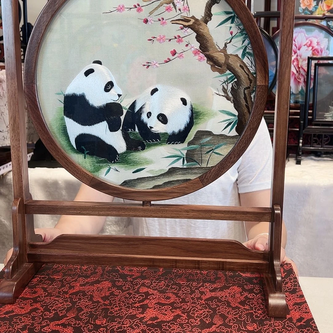 织绣苏绣摆台胡桃木