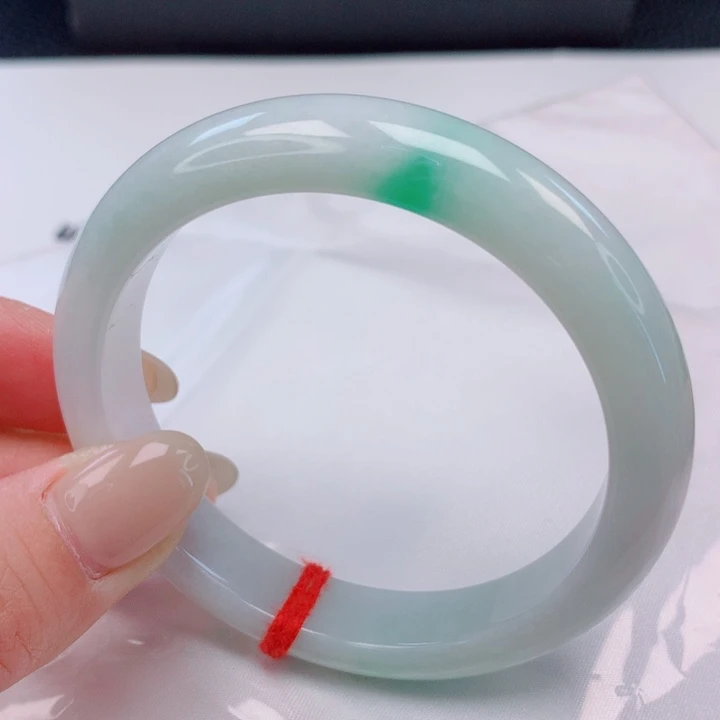 翡翠未镶嵌手镯56。57