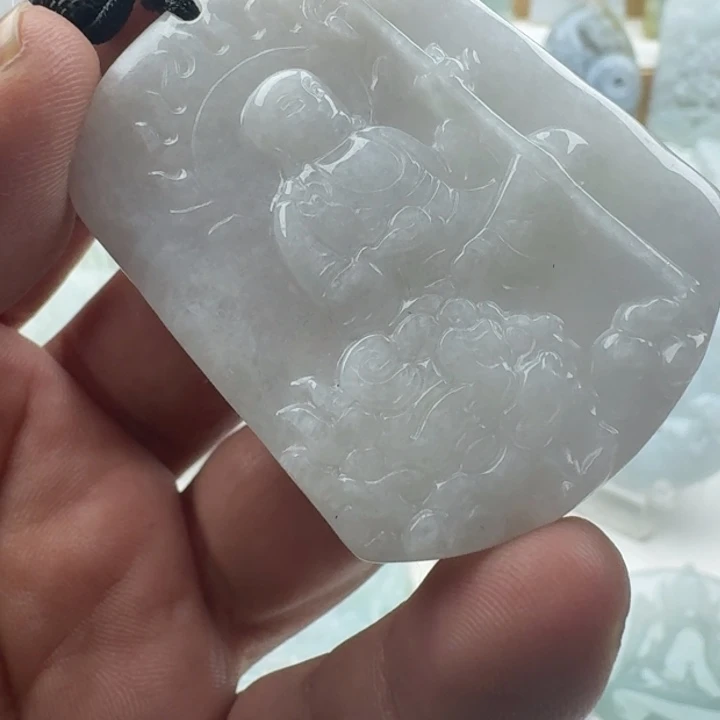 翡翠未镶嵌颈饰天然缅甸A货翡翠