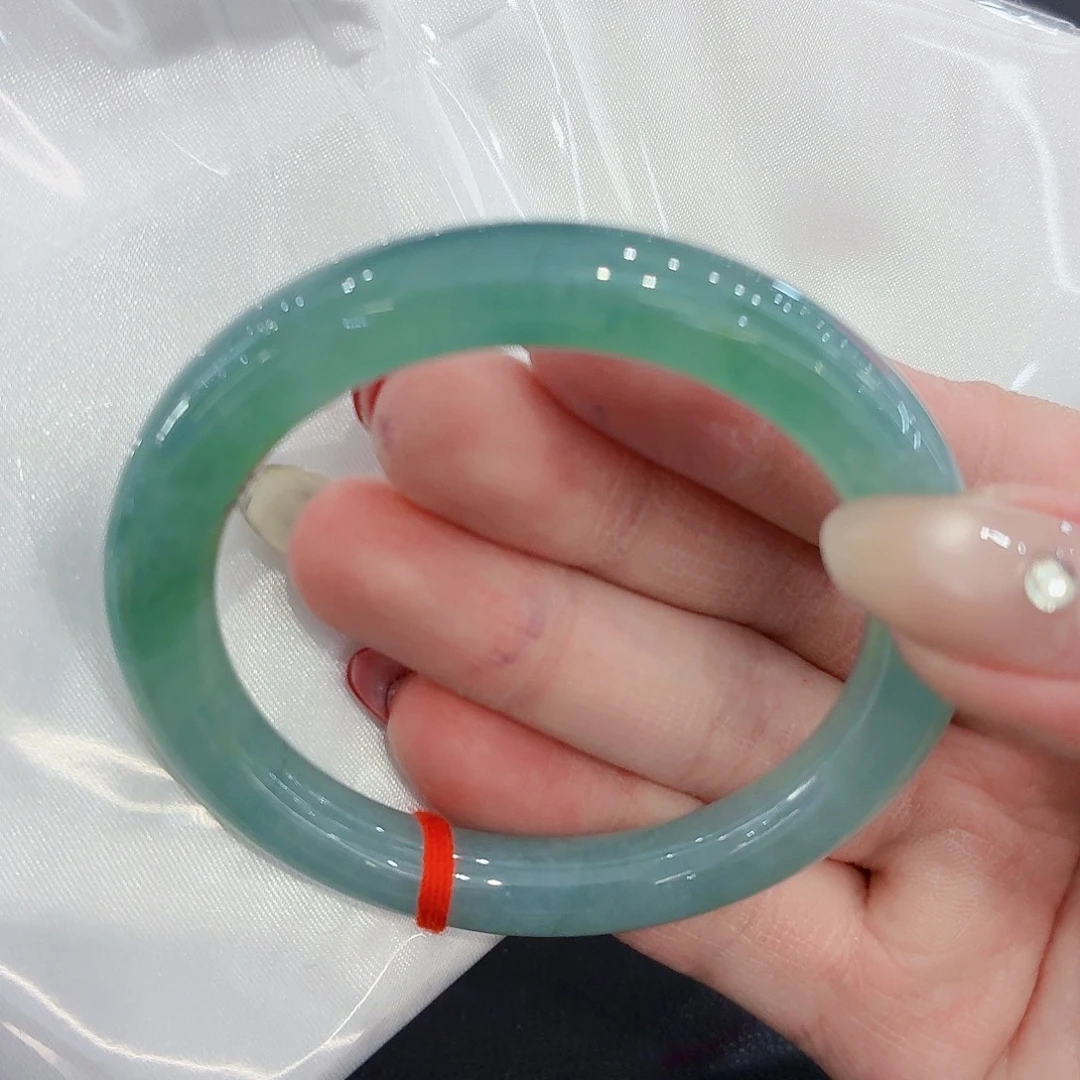 翡翠未镶嵌手镯翡翠52-54圈口（强推）