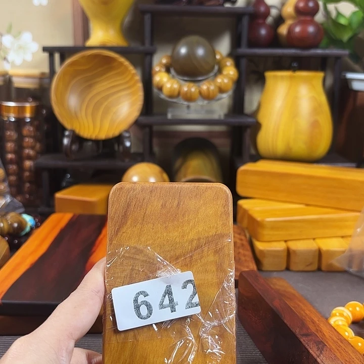 佛***龛木奶香木料制作工艺