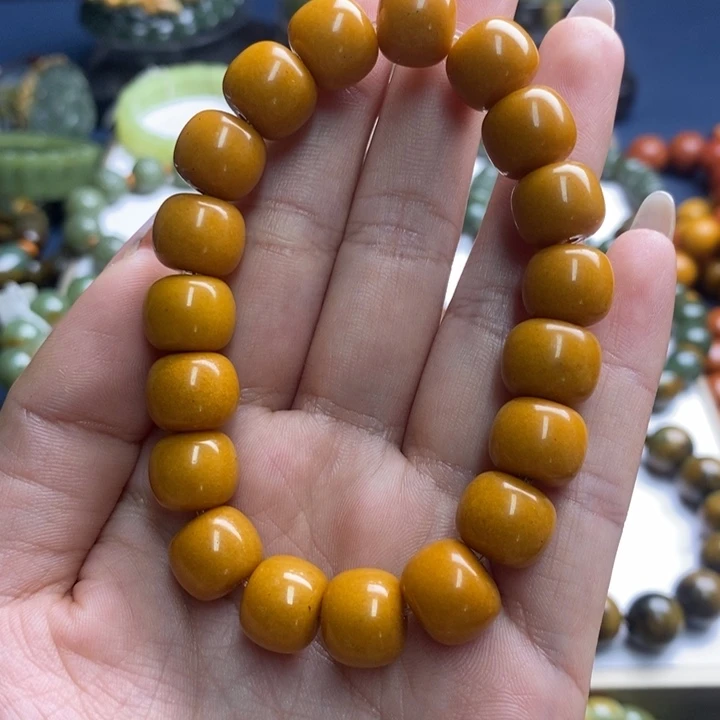 未镶嵌蛇纹石玉珠宝奇石