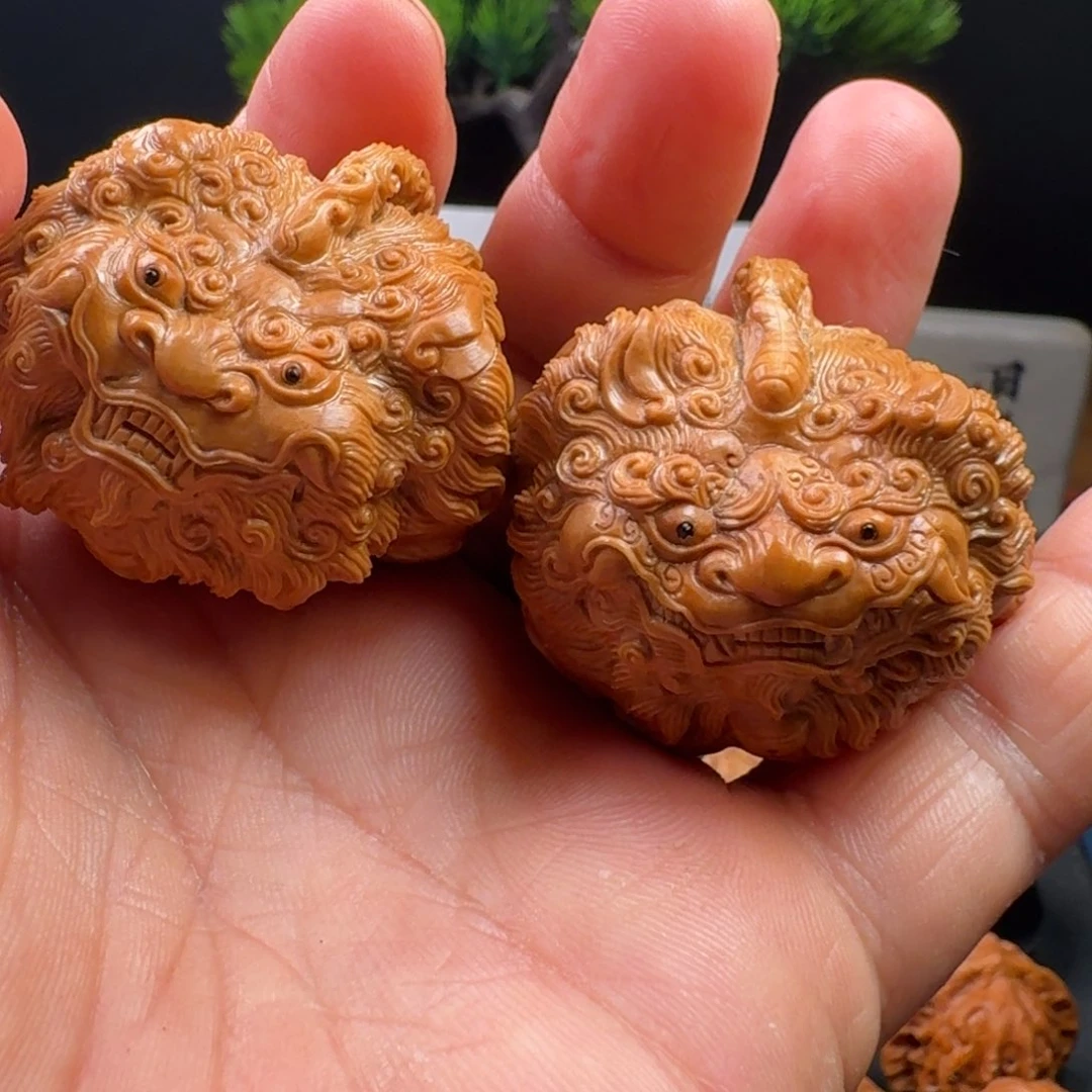 青***皮核桃把件蛤蟆头一帆风顺雕刻唐狮
