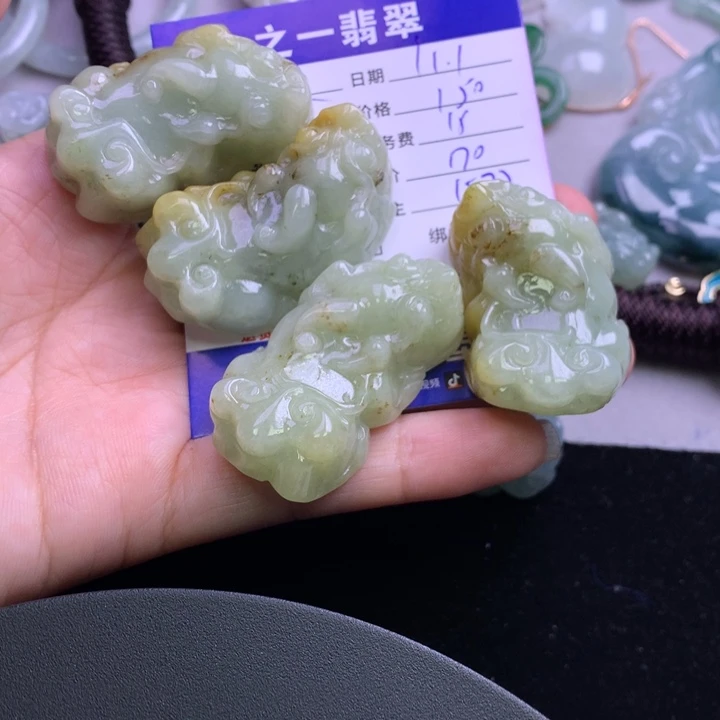 颈饰未镶嵌翡翠皮*鸡