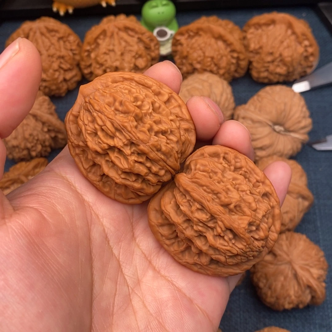 文玩核桃把件42麦穗虎头全品48克