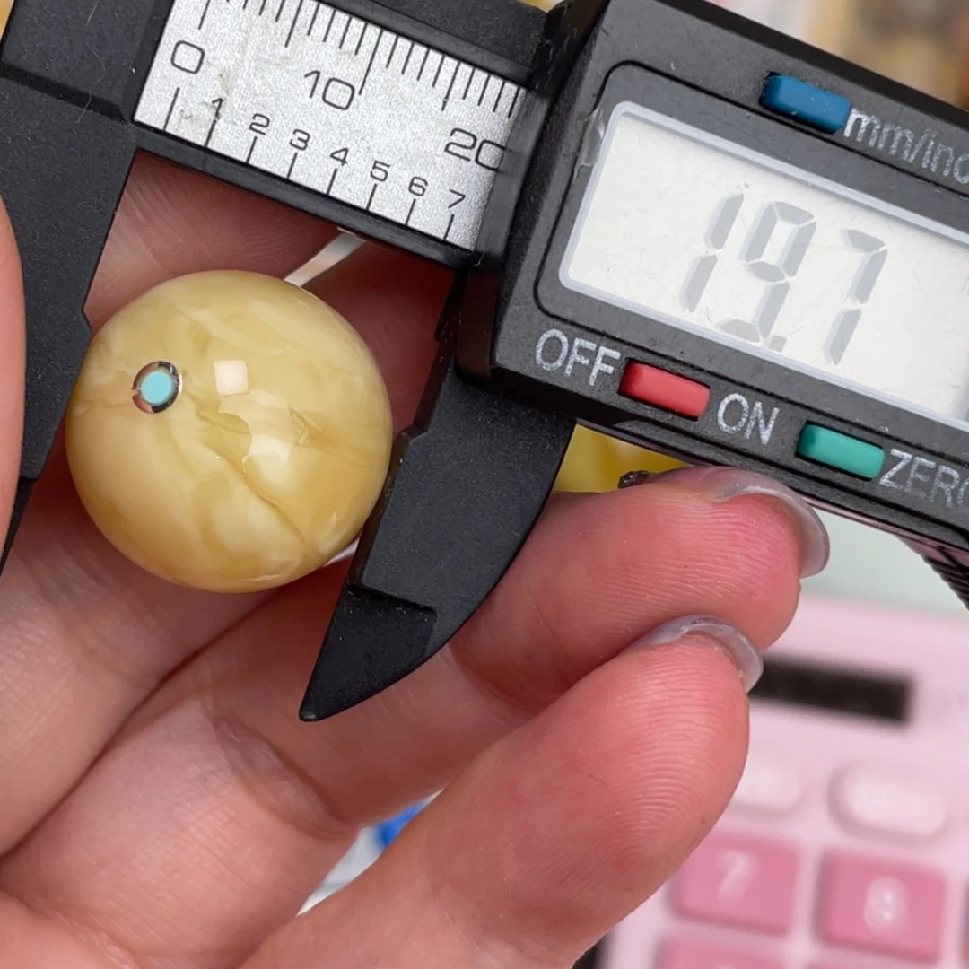 未镶嵌琥珀裸石蜜蜡417