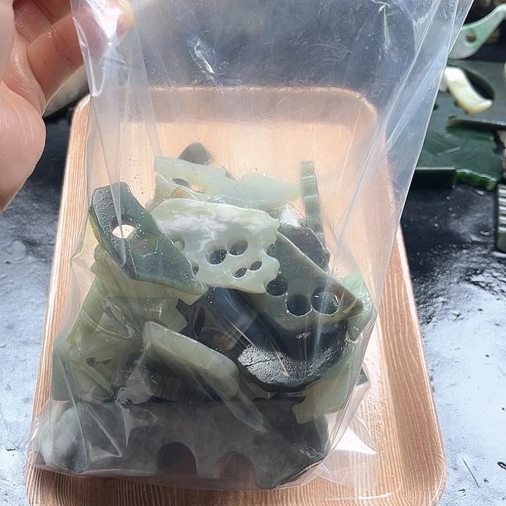 和田玉（糖玉）未镶嵌挂件?**?