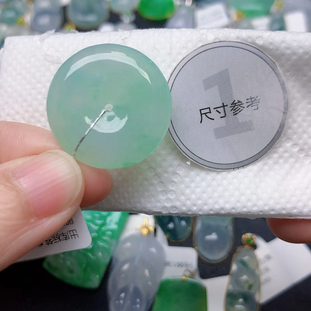 颈饰未镶嵌翡翠天然缅甸A货翡翠