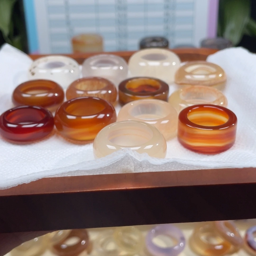 胡***丁玛瑙/玉髓未镶嵌戒指Z17.3港15