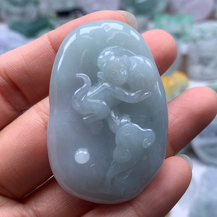 翡翠未镶嵌颈饰灵猴献寿卡厚11+