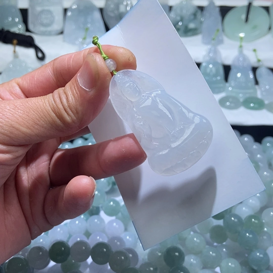 定制翡翠未镶嵌素衣观音