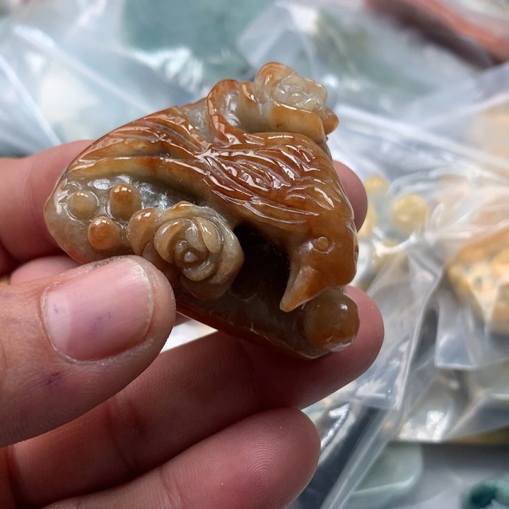 翡翠未镶嵌颈饰保真天然a货翡翠