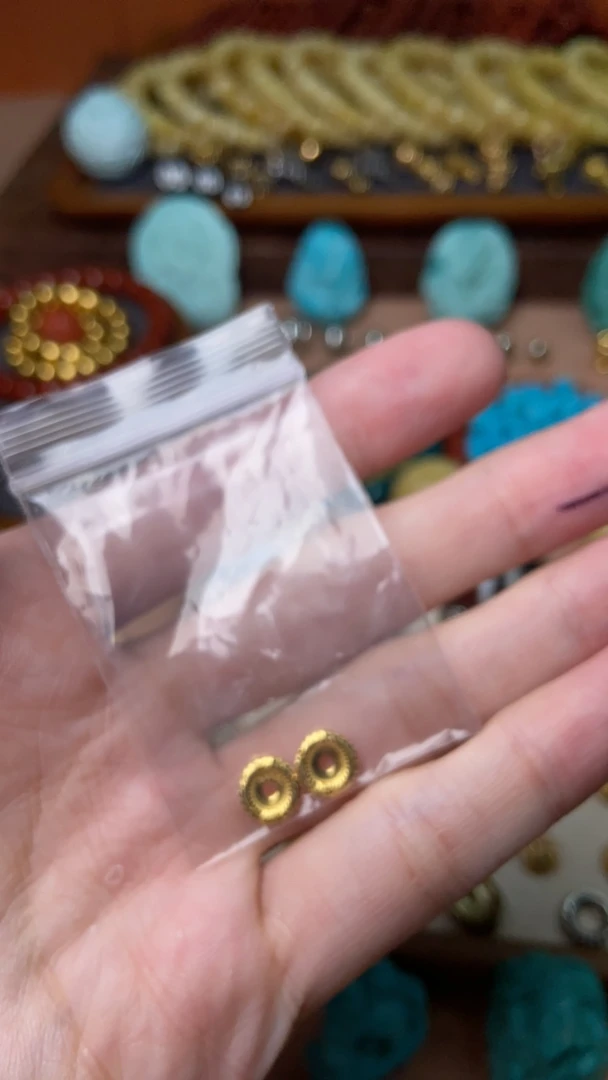 925银银制品 23号白钻配饰8mm一对