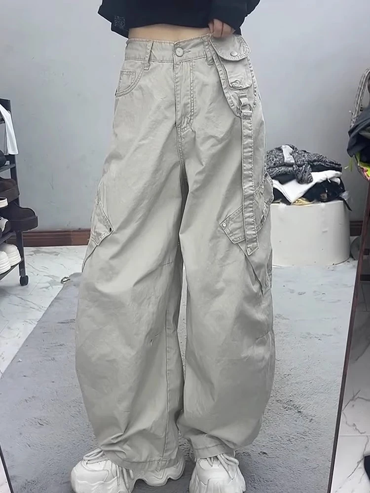 美式复古直筒口袋工装裤女2025年夏新款休闲宽松显瘦阔腿垂感长裤