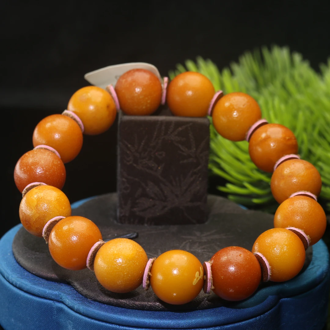 28天然蜜蜡老蜡手串/300063保利厦门拍卖