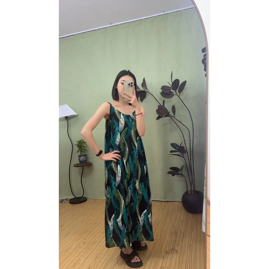 【羽毛】调节肩带开叉连衣裙新款花色气质女神赫本风吊带连衣裙06