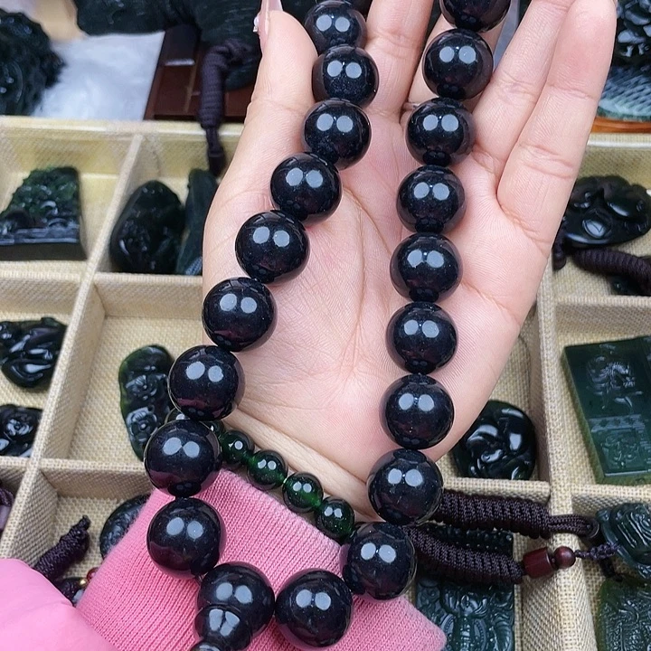 蛇纹石玉未镶嵌挂件泰山玉18手持