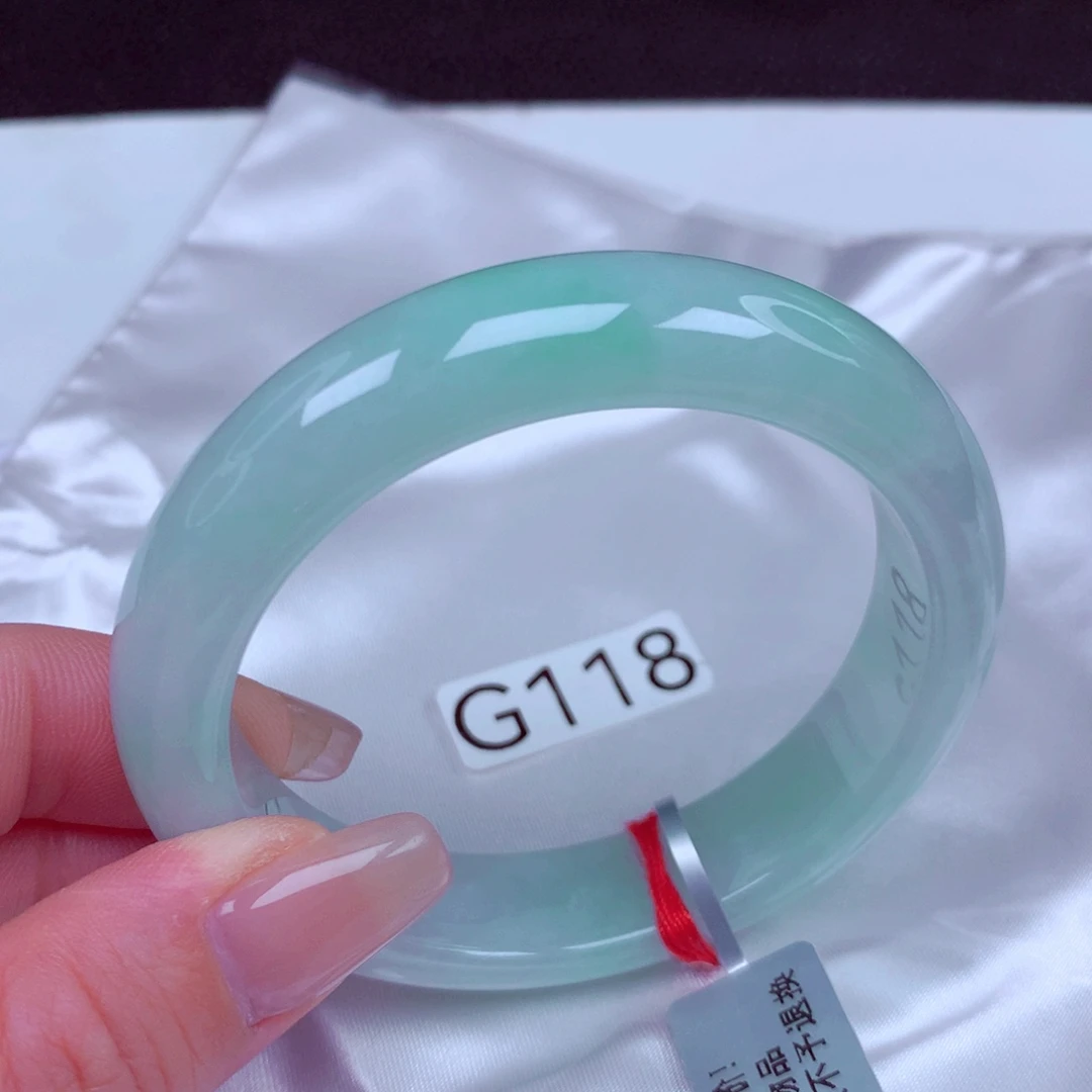 翡翠未镶嵌手镯手镯