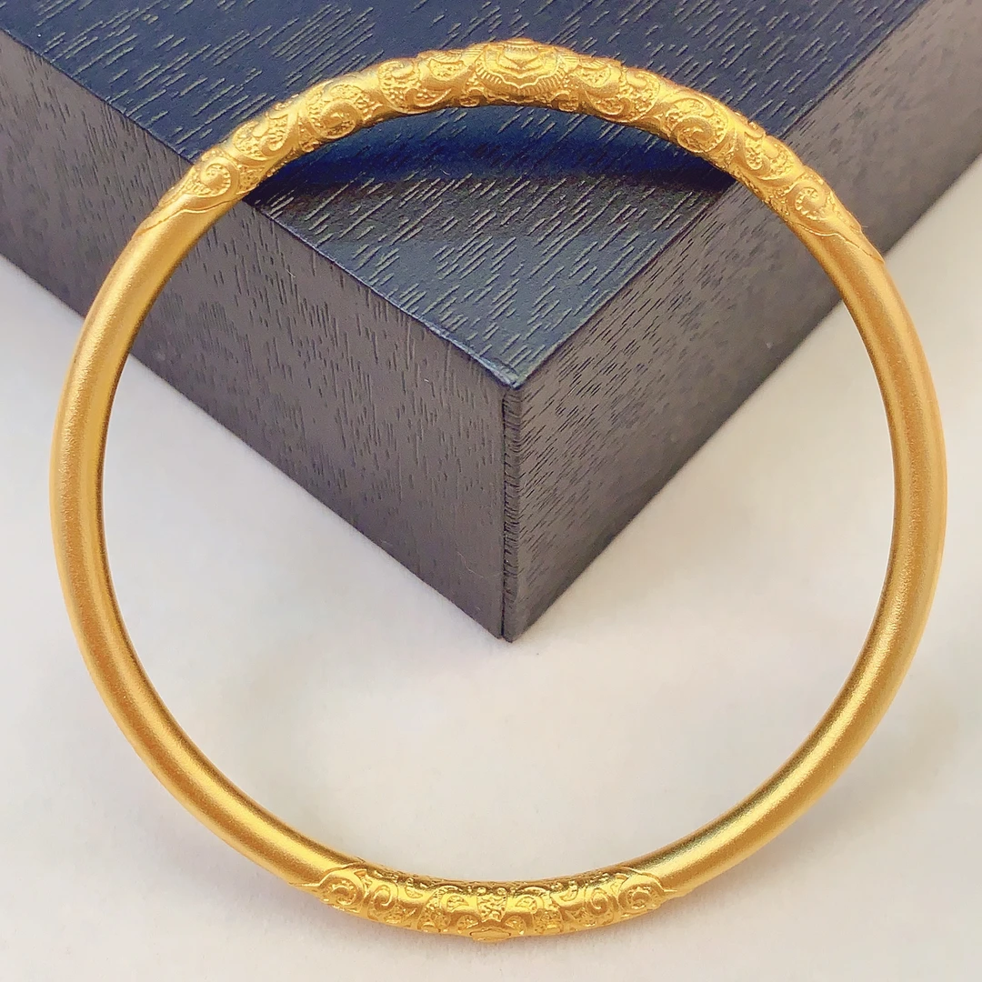 【水贝黄金】足 金999古法卷草纹樱花手镯B100