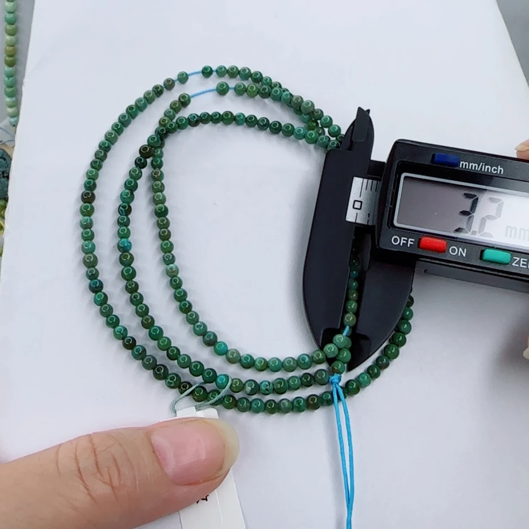 绿松石未镶嵌颈饰