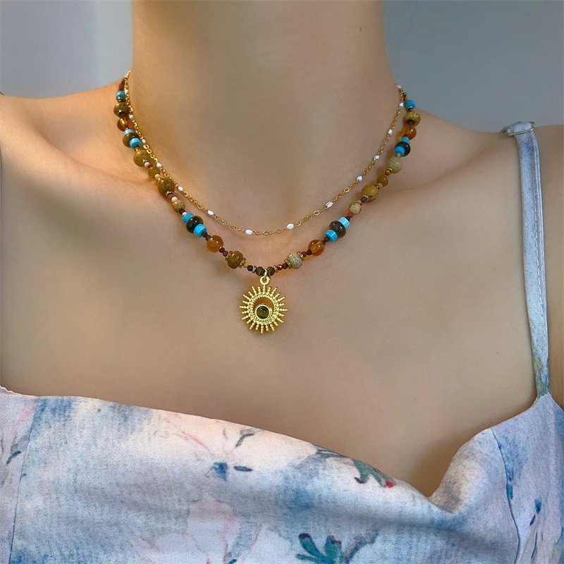 钛钢天然石太阳吊坠项链跨境美拉德气质锁骨链民族风叠戴配饰