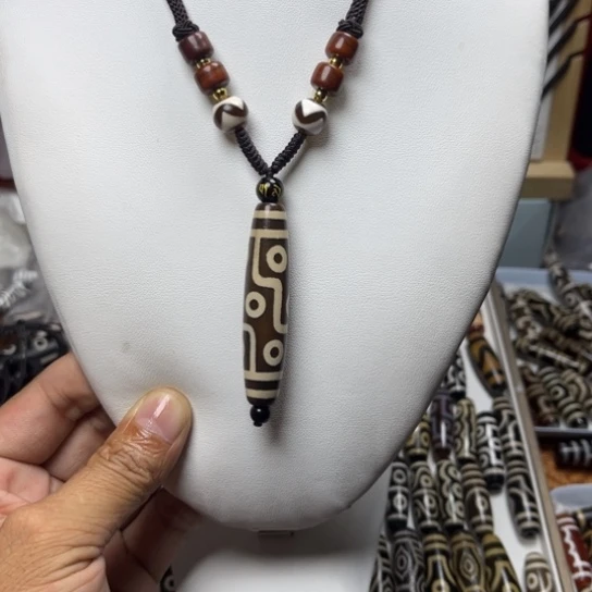 玛瑙/玉髓未镶嵌颈饰晃**学