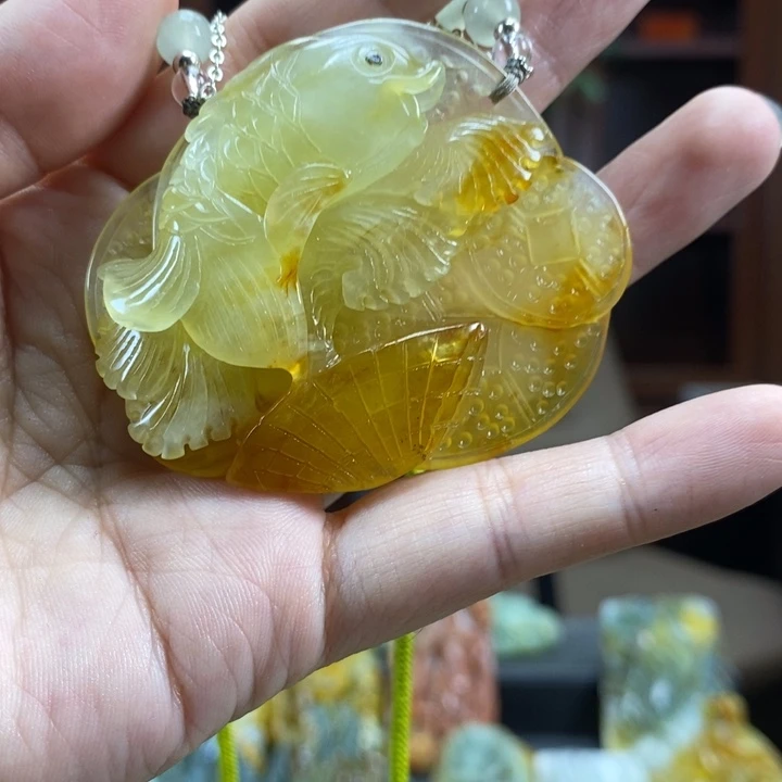 未镶嵌蛇纹石玉颈饰
