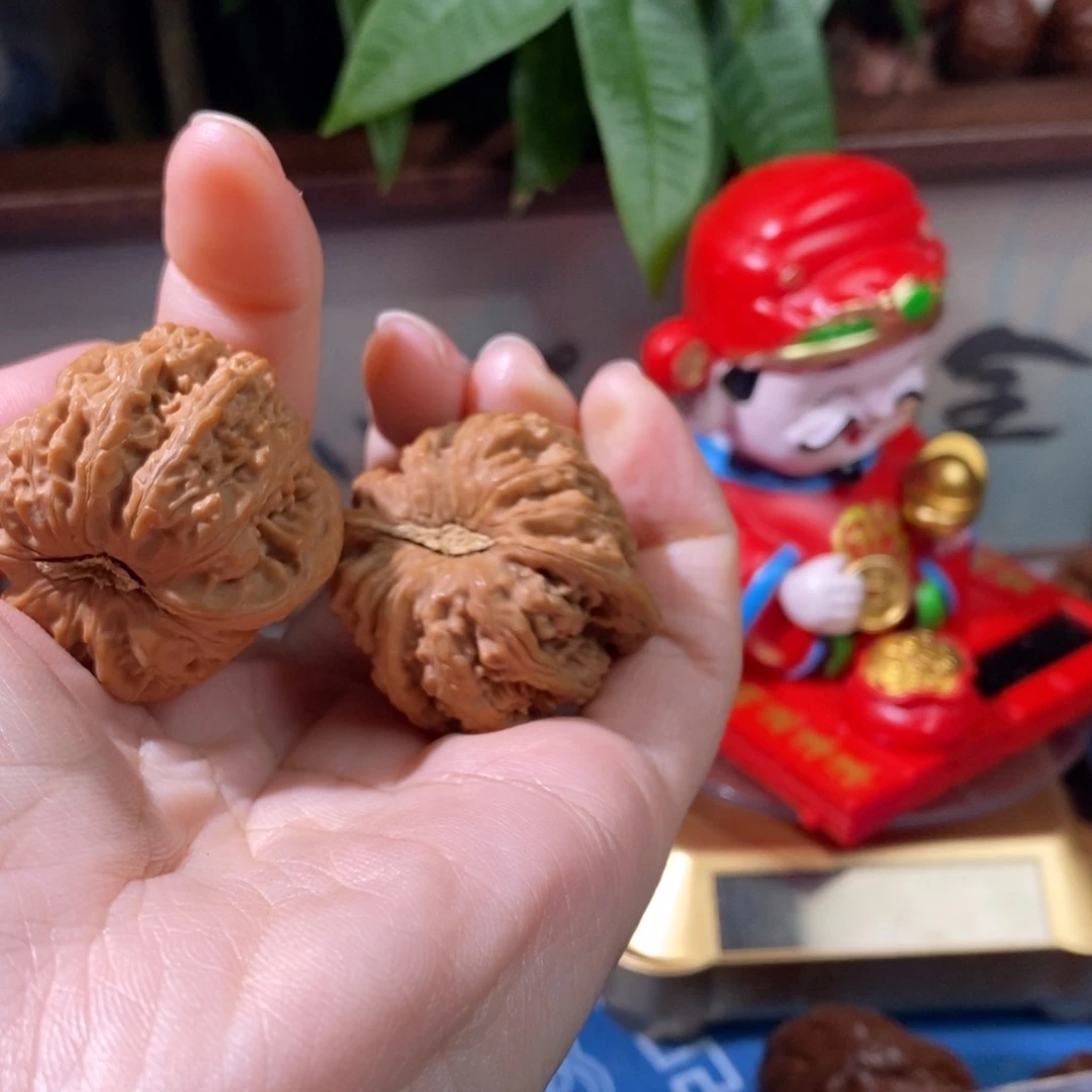 文玩核桃吊坠九****）密纹