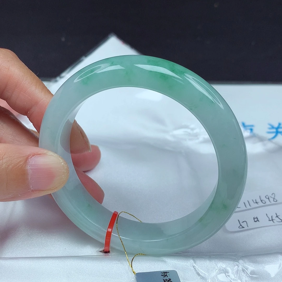 翡翠未镶嵌手镯57圈4698