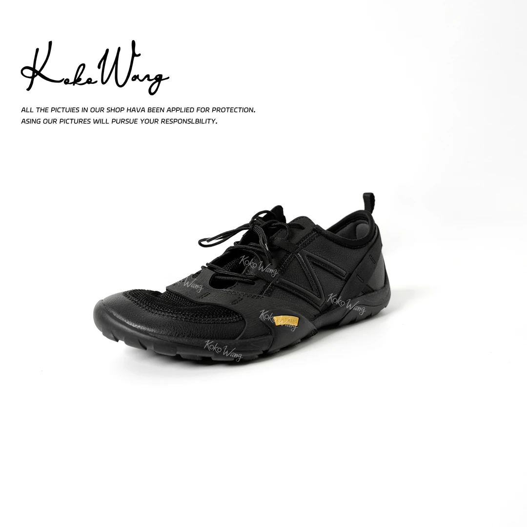 KOKO WANG新款时尚舒适透气网面拼接百搭运动休闲鞋550315F02X06