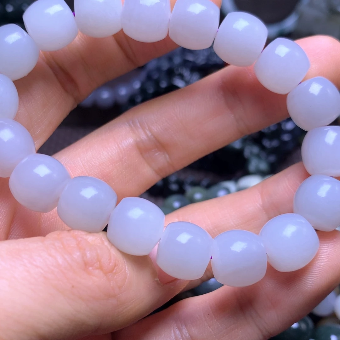 和田玉未镶嵌手串12