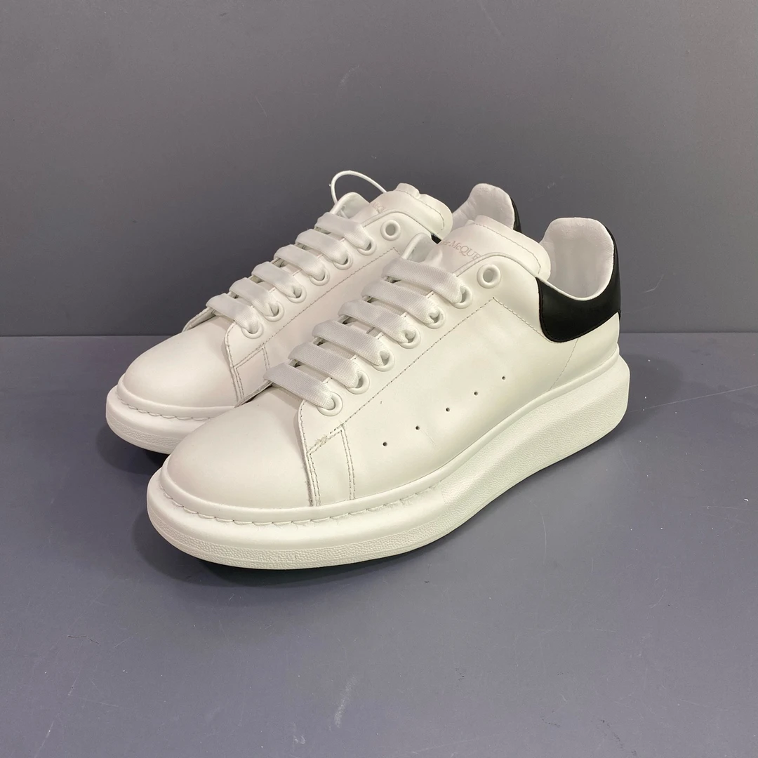 95新 Alexander McQueen/亚历山大·麦昆 42码 麦昆 休闲鞋 275