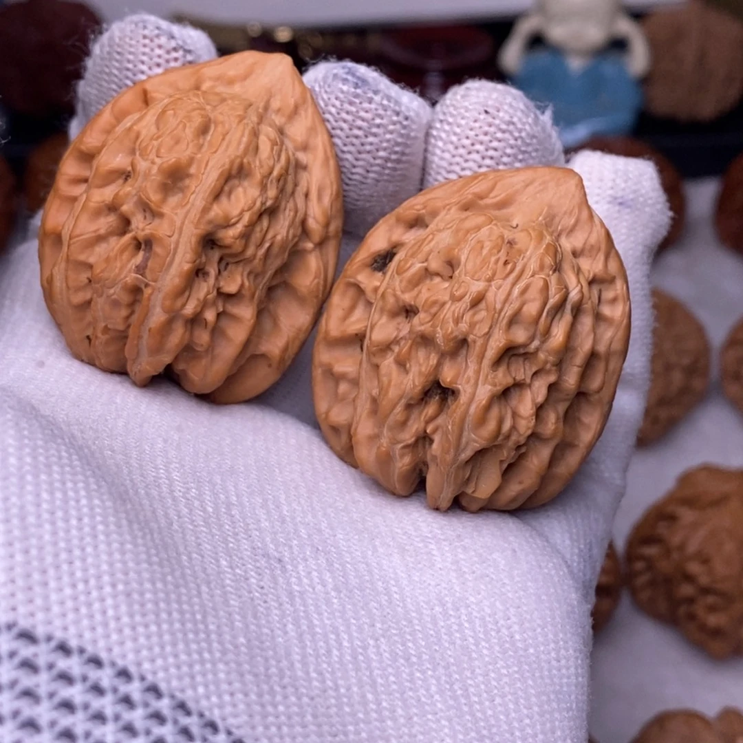 文玩核桃吊坠35 赤龙鸡心