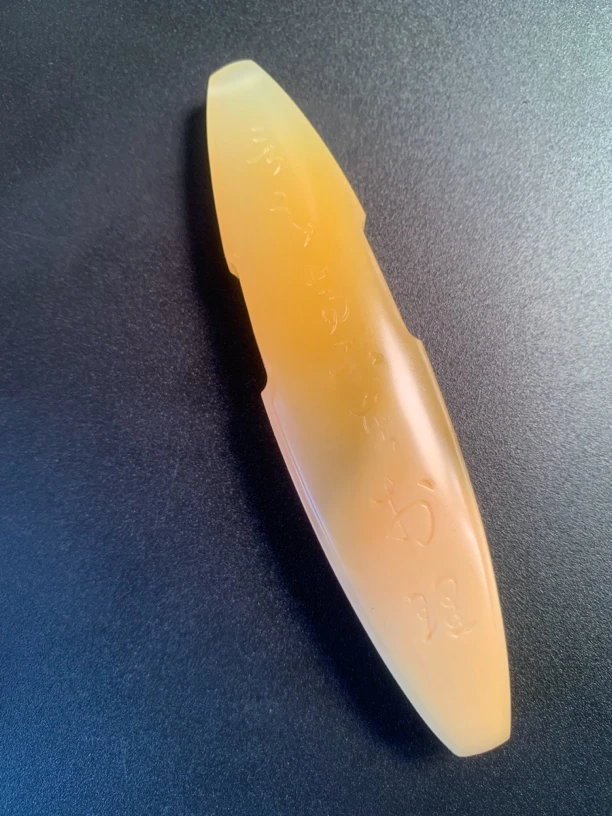 双杏轩玉雕缅黄吊坠挂件