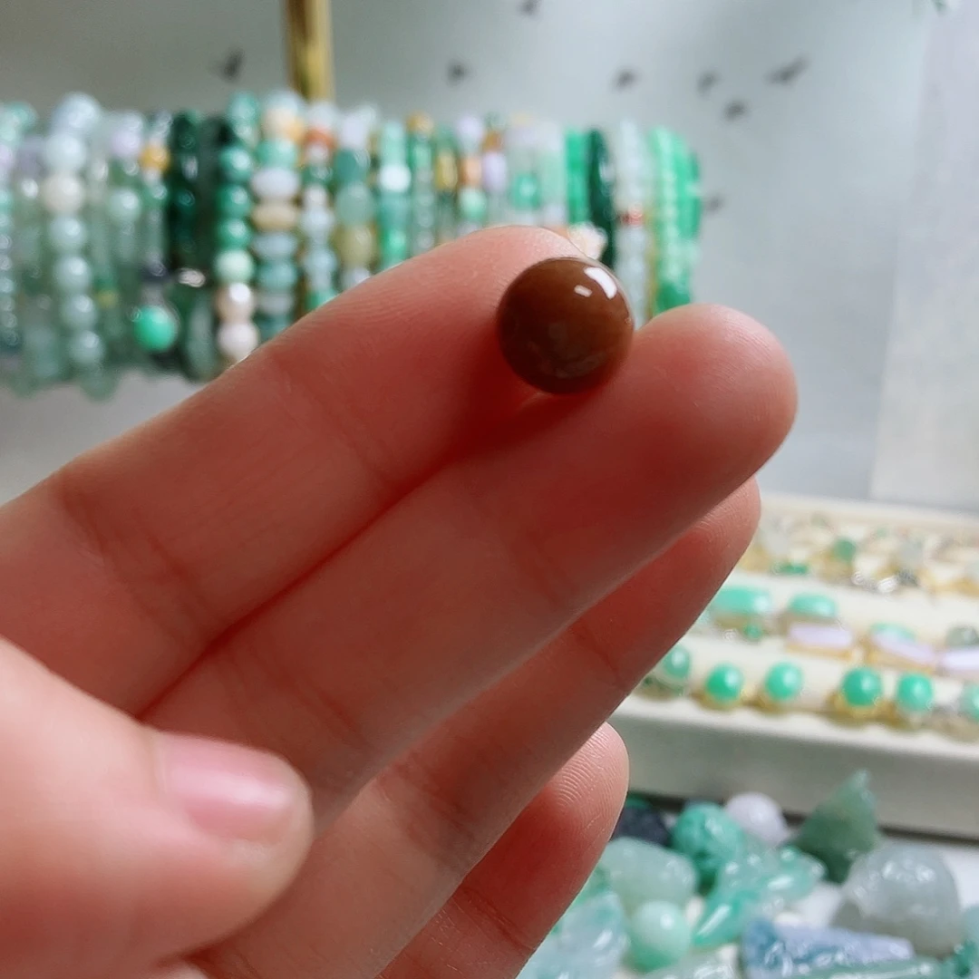 翡翠未镶嵌颈饰10卡10