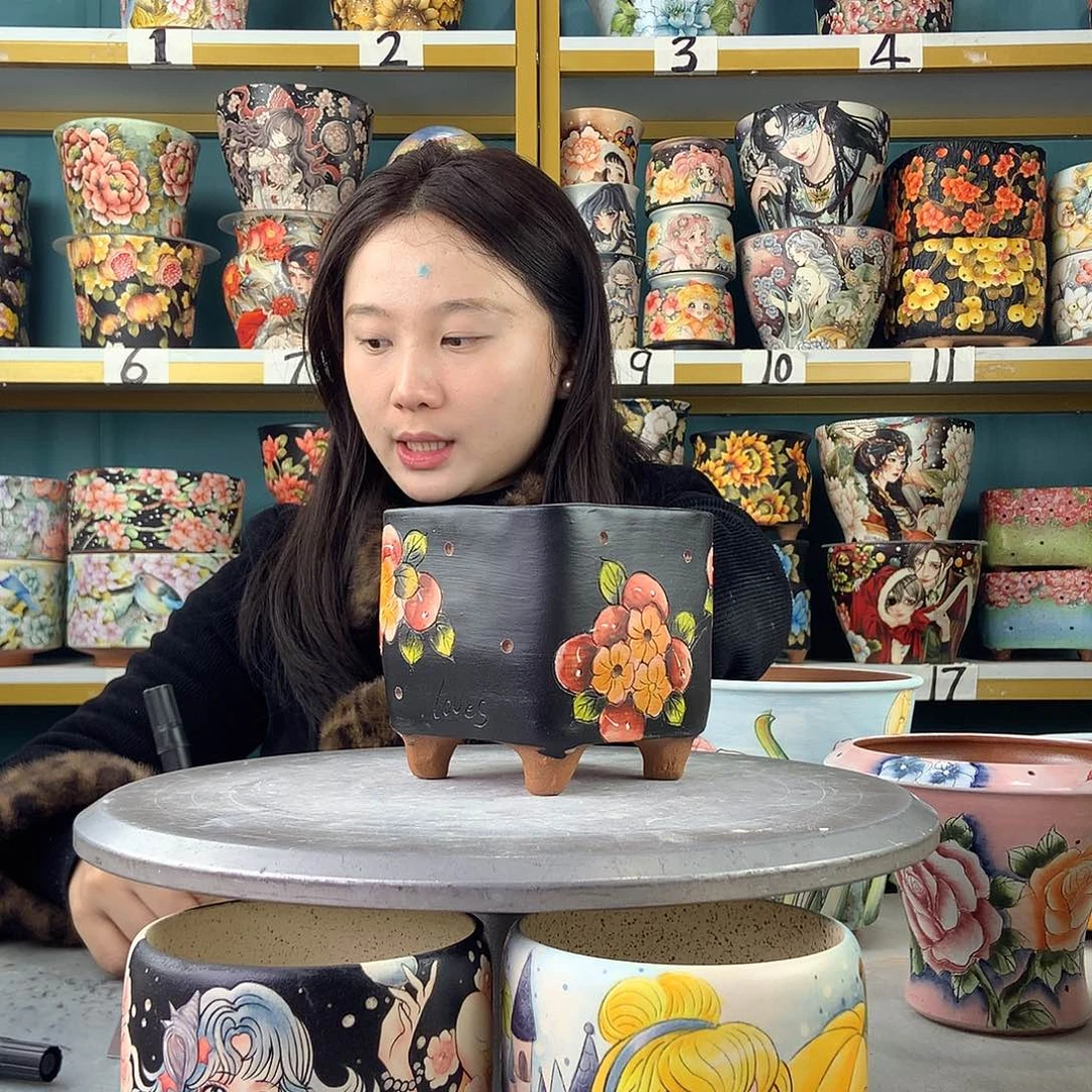 陶景德镇手工花盆943