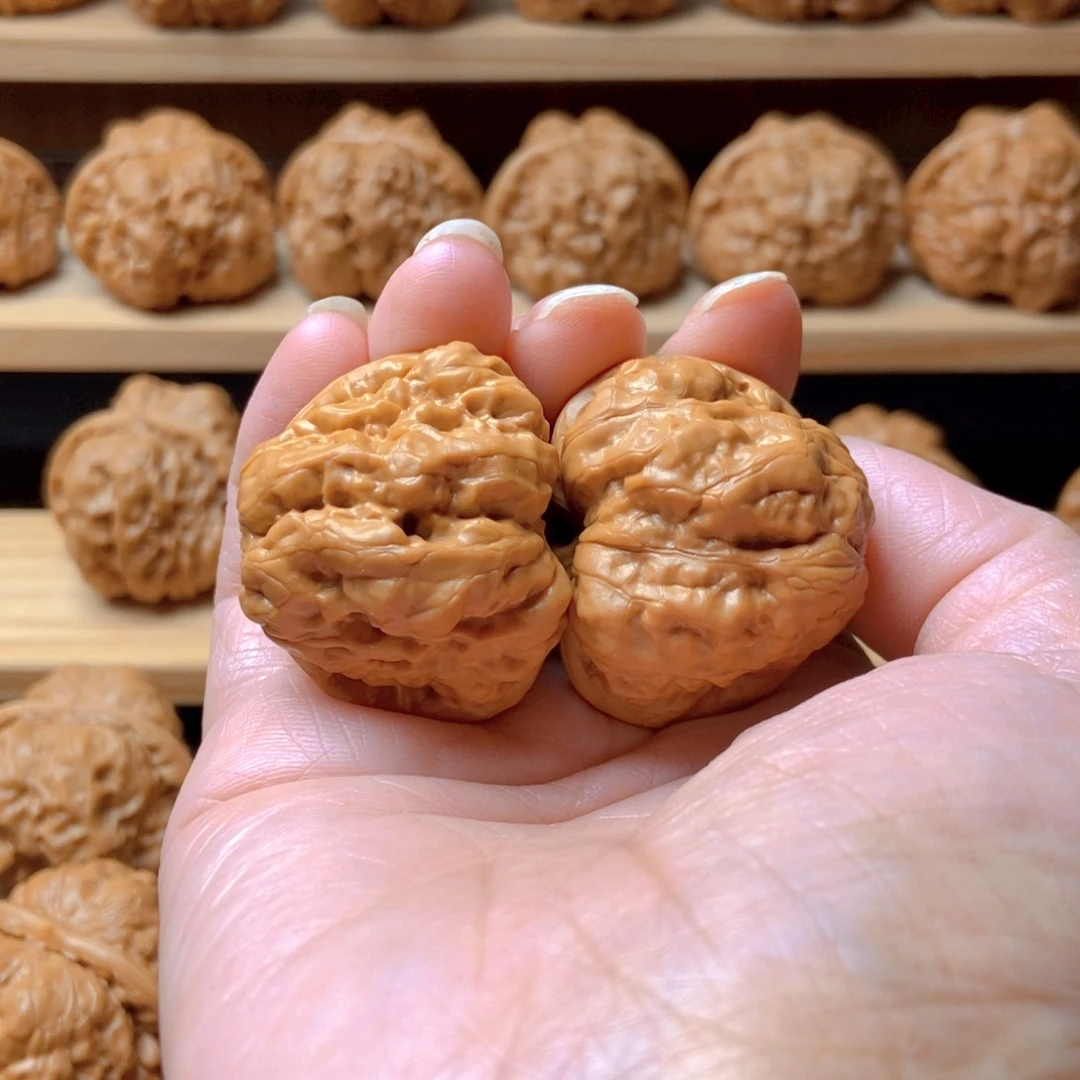 文玩核桃吊坠蛤蟆头