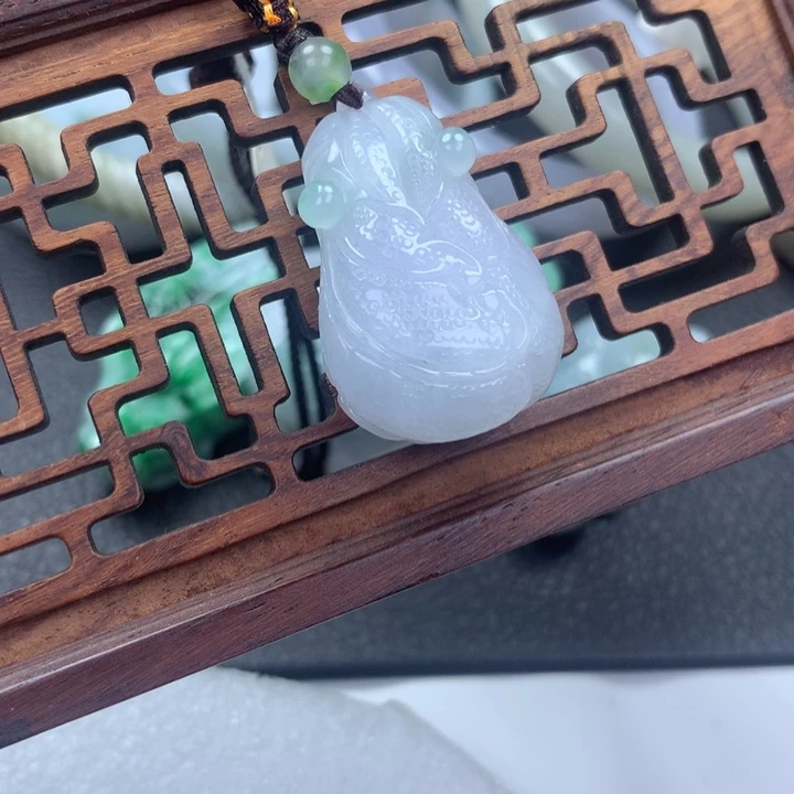 翡翠未镶嵌颈饰翡翠A货白菜
