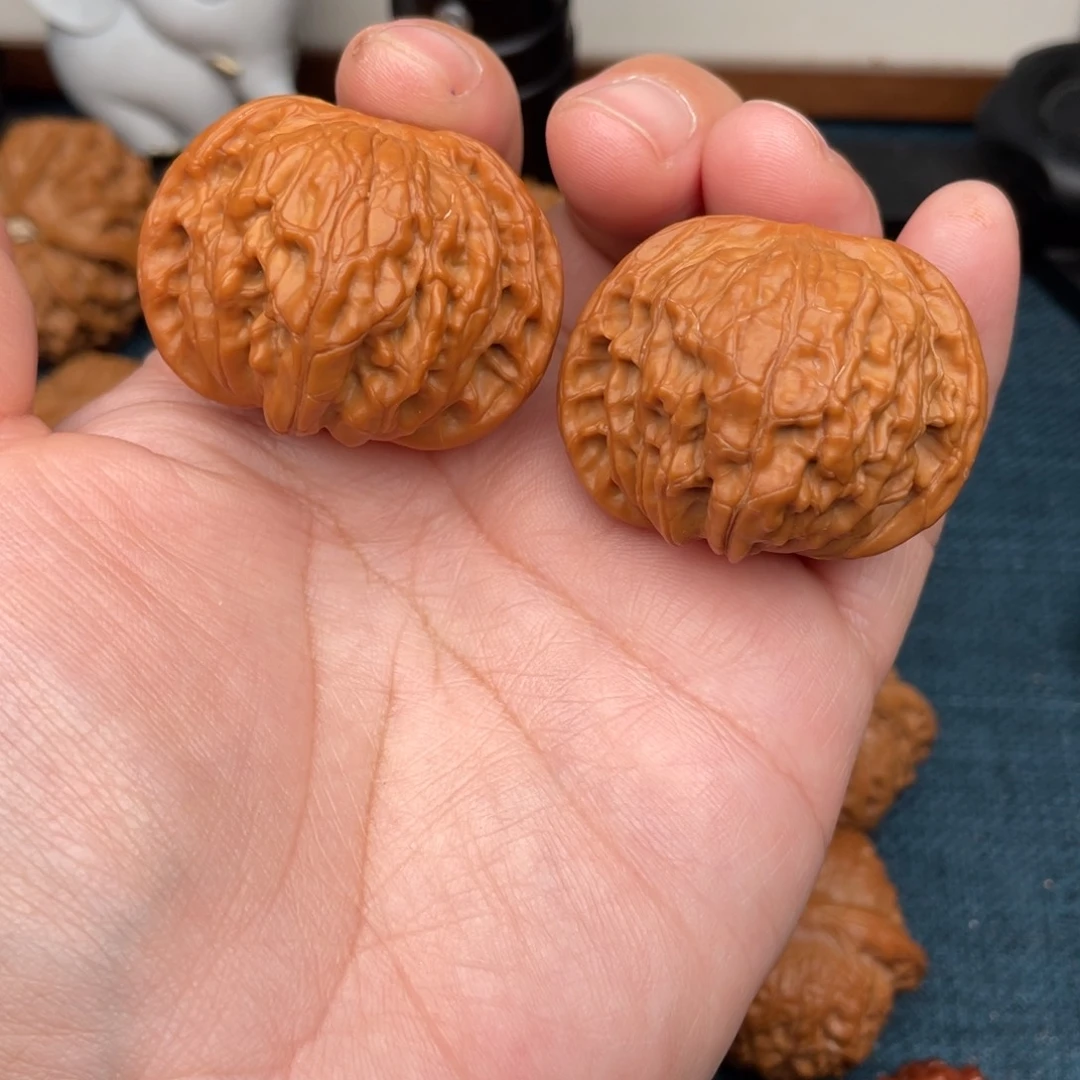 把件文玩核桃红皮球磨41