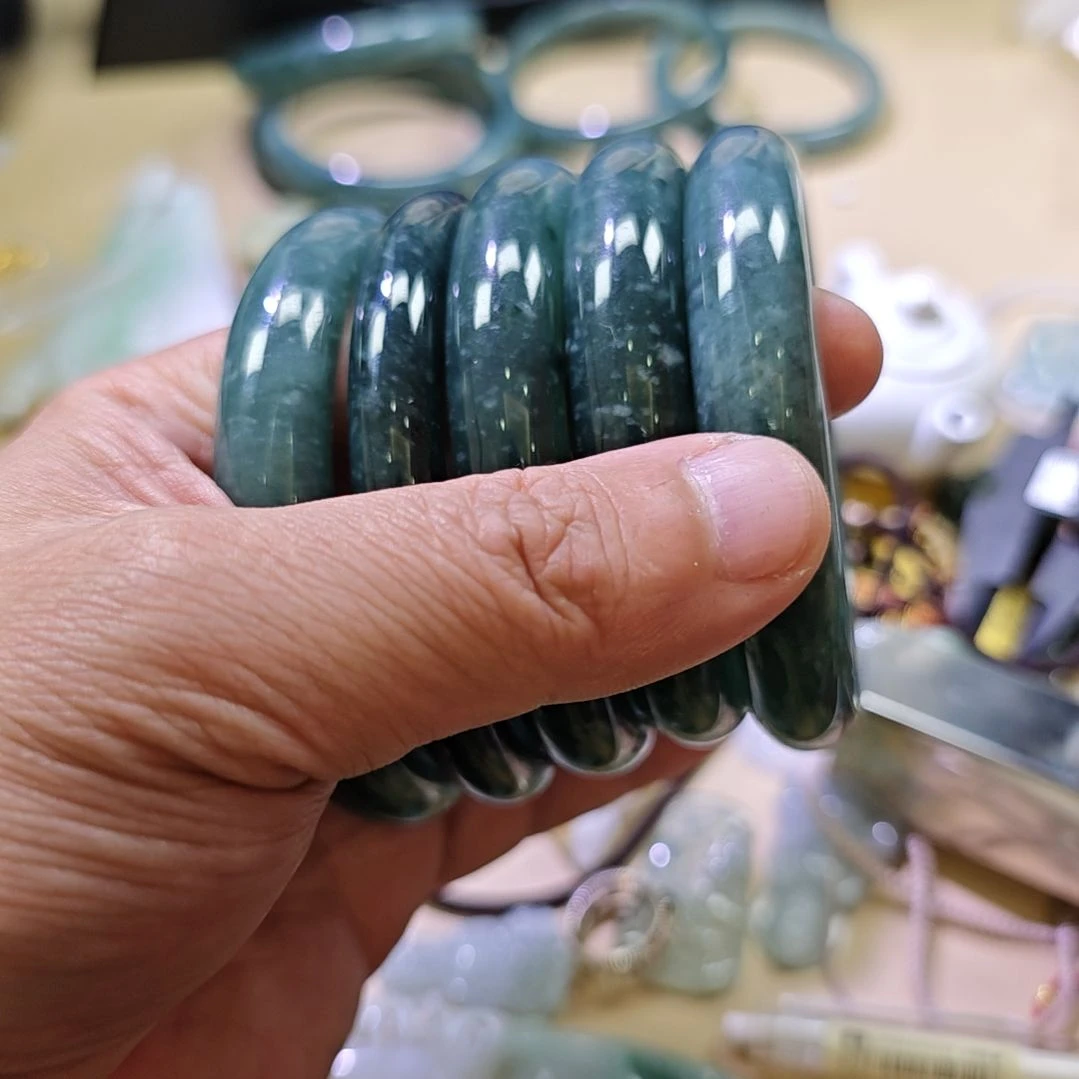 翡翠颈饰未镶嵌5858068996