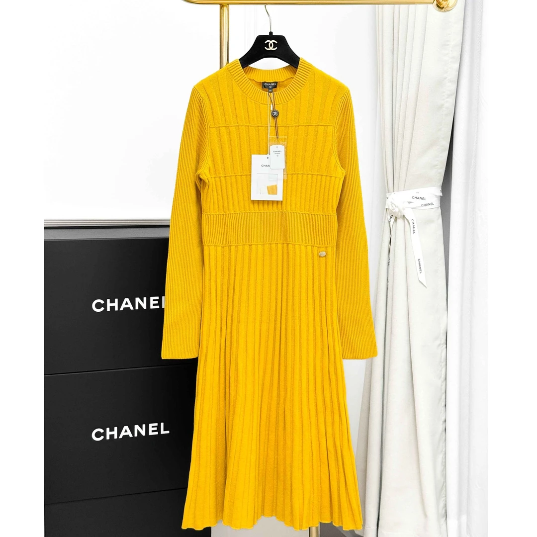 99新 Chanel/香奈儿 38码18B黄色竖条纹羊毛针织长袖连衣裙
