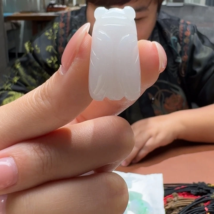 未镶嵌挂件翡翠春****.
