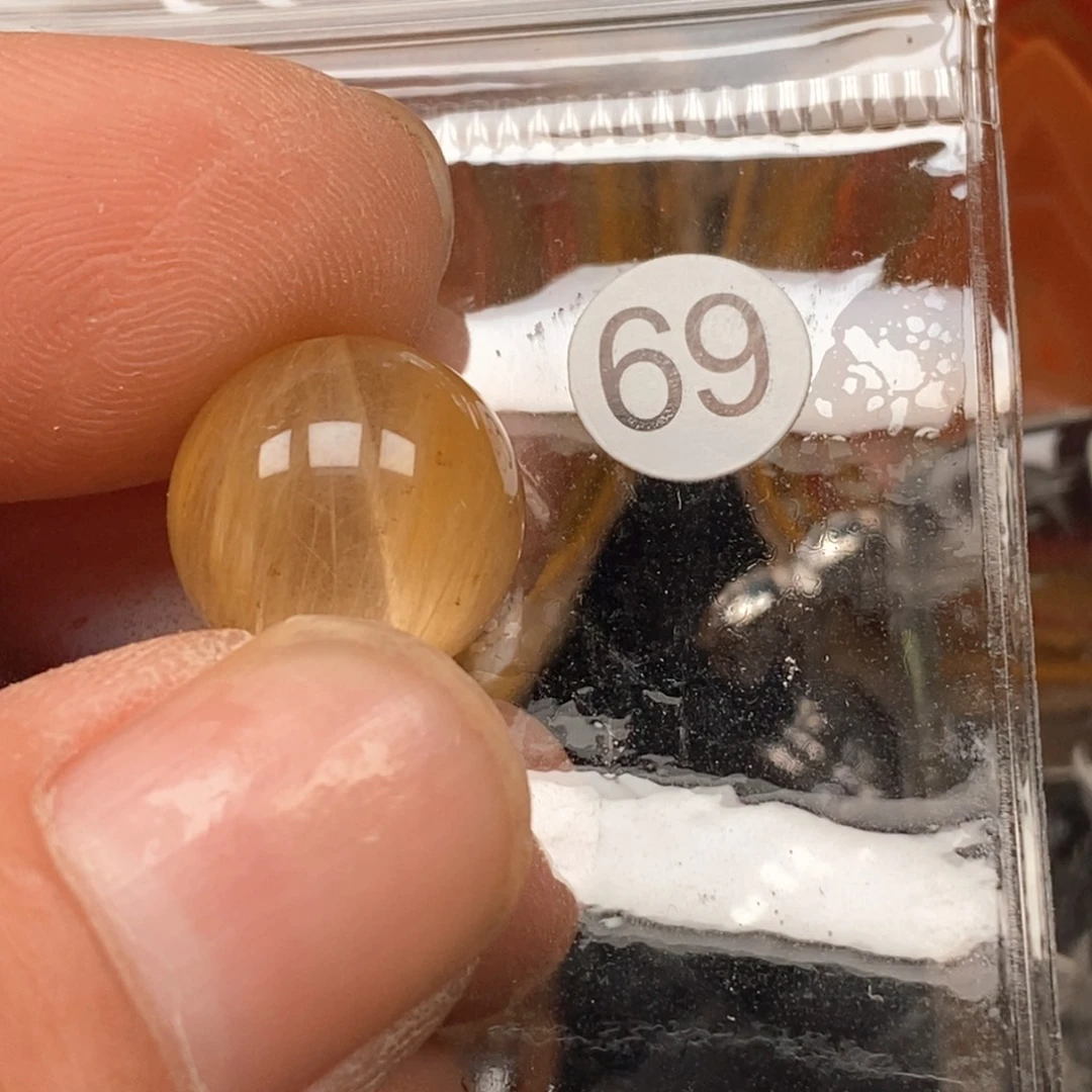 咸***a未镶嵌水晶颈饰水晶